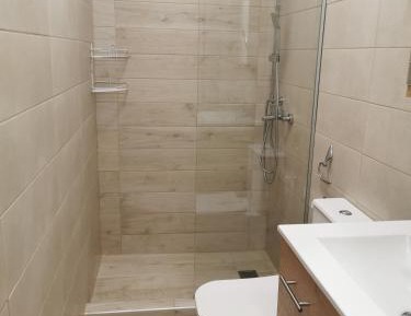 Classic One-Bedroom Apartment with King Bed