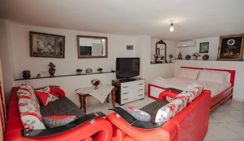 Triple Studio Ground Floor