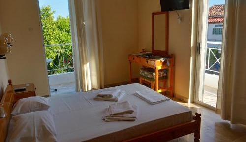 Standard Double or Twin Room with Garden View