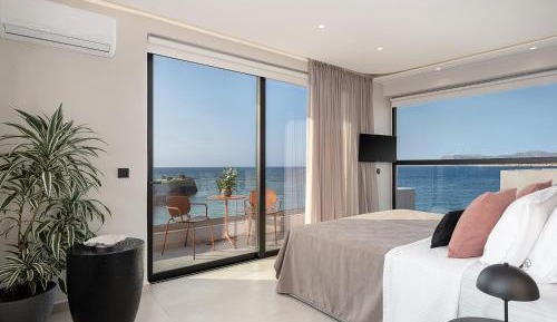 Deluxe Double Room with Balcony and Sea View