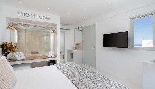 Honeymoon Suite with Sea View, Private Jacuzzi & Steam Room - C2