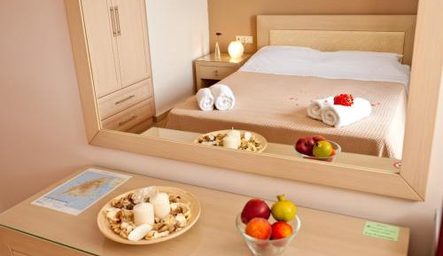 Deluxe Double Room with Two Balconies and Mountain View