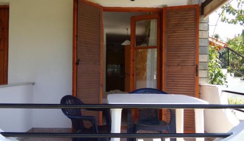 Studio with Garden View