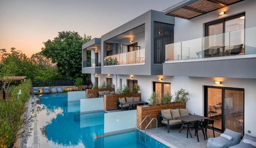 Two-Bedroom Maisonette with Swim-Up Pool