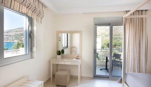 Family Apartment with Sea View