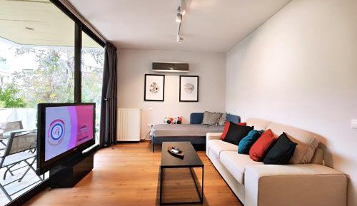 One-Bedroom Apartment with Balcony (A2)