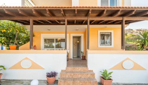 Two-Bedroom Apartment (4 Adults)