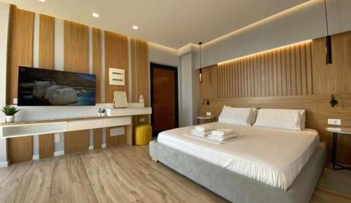Deluxe Suite with Sea View