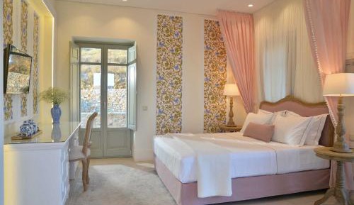 Deluxe Suite with Sea View