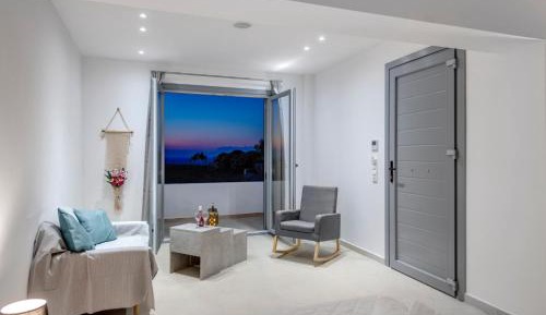 Deluxe King Suite