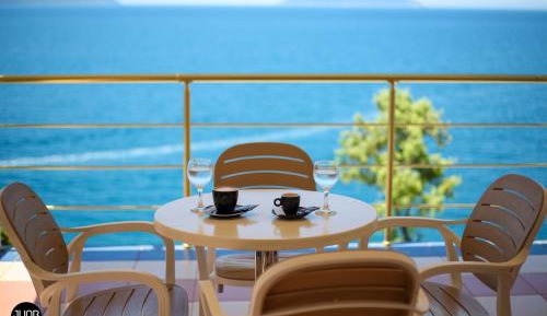 Double Room with Balcony and Sea View
