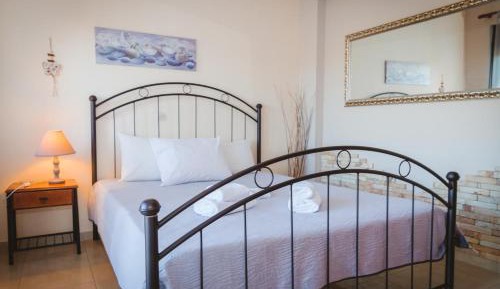 One-Bedroom Apartment with Sea View