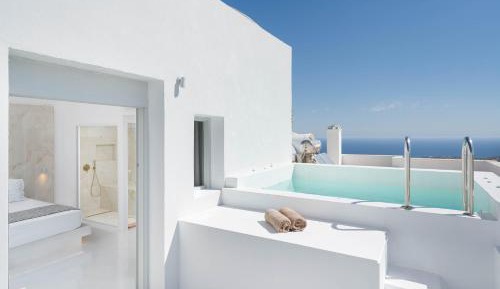 Suite with Sea View Private Jacuzzi & Steam Room