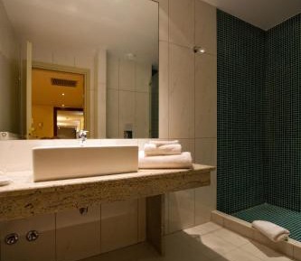 Classic Double Room with Lake view