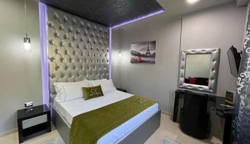 Double Room with Mountain View