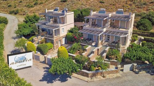 Villa (2 Adults)