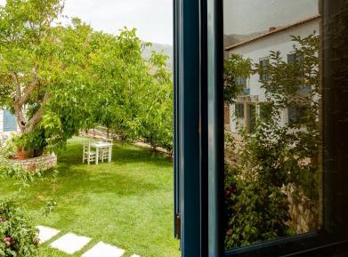 Deluxe Double Room with Balcony and Sea View