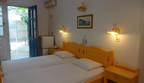 One-Bedroom Apartment with Terrace