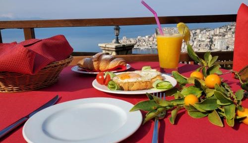 Deluxe Double Room with Balcony and Sea View