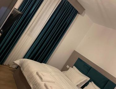 King Room with Mountain View