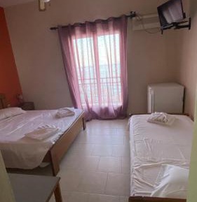 Standard Triple Room with Sea View