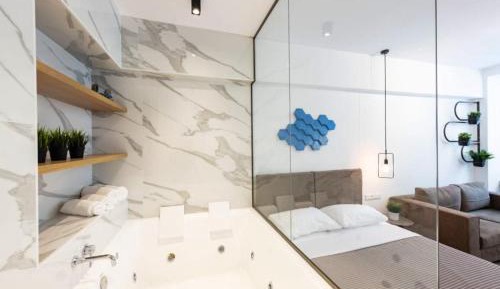 Apartment with Jacuzzi