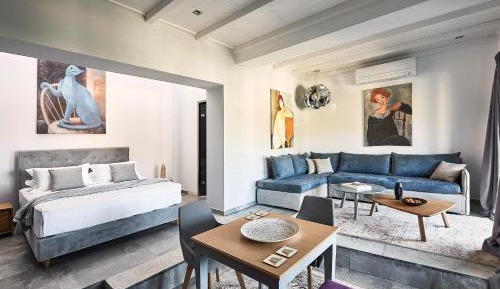 Deluxe Suite with Sea View