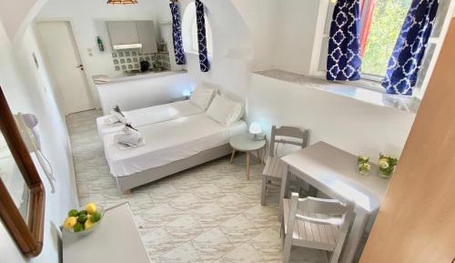 Studio with Garden View (2 Adults)