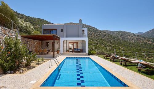 Elektra - Three-Bedroom Villa with Private Pool