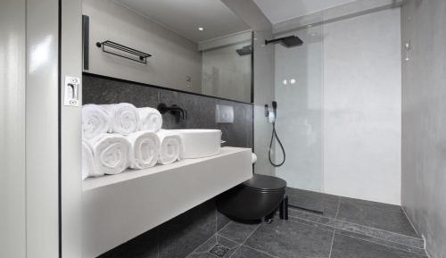 Deluxe Suite with Sea View