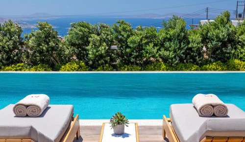 Five-Bedroom Villa with Private Heated Pool and Gym - Sea View | M FOUR