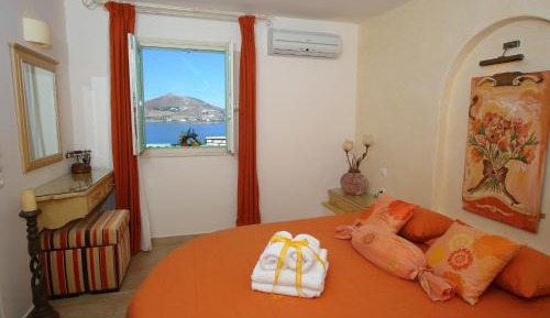 Studio with Sea View (2 Adults)