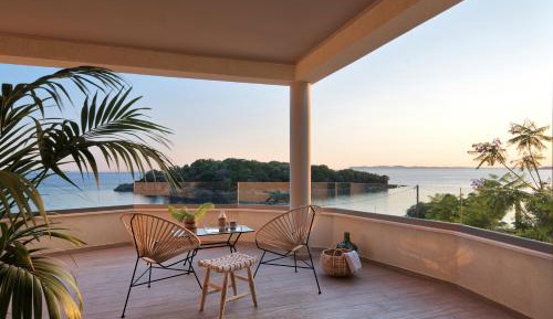 Luxury Veranda Suite with Sea View