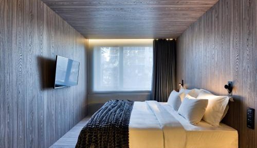 Signature Suite