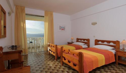 Family Apartment with Sea View