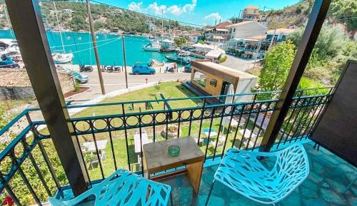 Double Room with Balcony and Sea View