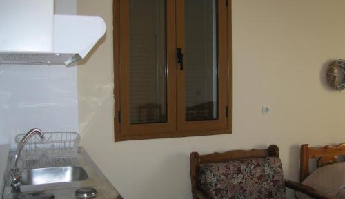 One-Bedroom Apartment (4 Adults)