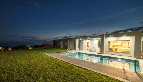 Villa Olivia with Heated Pool