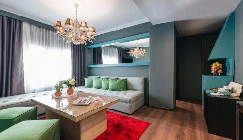 Queen Suite