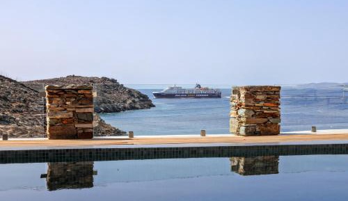 Villa - Beach Front