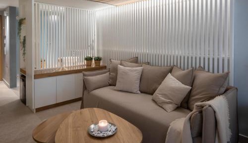 Maisonette with Shared Pool