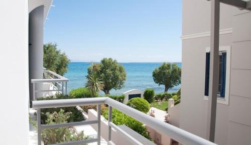 Double or Twin Room with Partial Sea View