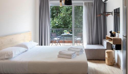 Deluxe Double Room with Balcony and No Pool