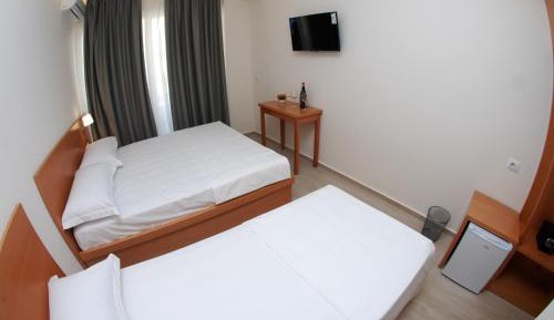 Triple Room with Garden View