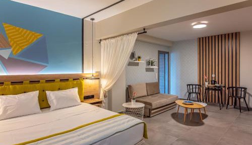 Deluxe Suite with Private Pool