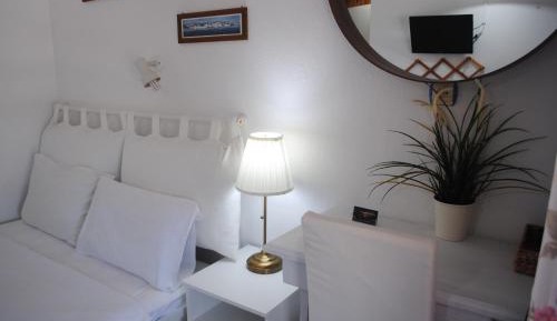Single Room with Balcony and Sea View