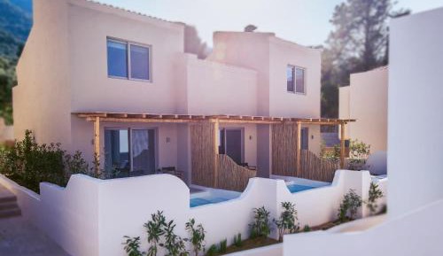 Elegant Double with Private Pool