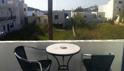 Studio (2 Adults)