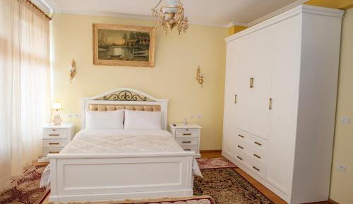 Double Room with Balcony (3 Adults)
