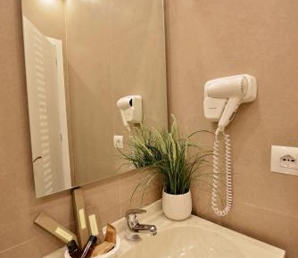 Basic Triple Room